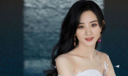 娱乐圈吃瓜赵丽颖,娱乐圈的瓜田，她如何成为焦点？