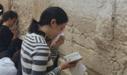 娱乐吃瓜君七七视频