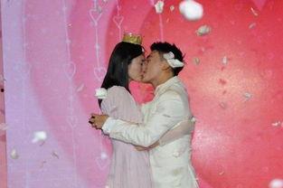 娱乐吃瓜求婚百度云下载,甜蜜瞬间全网共享